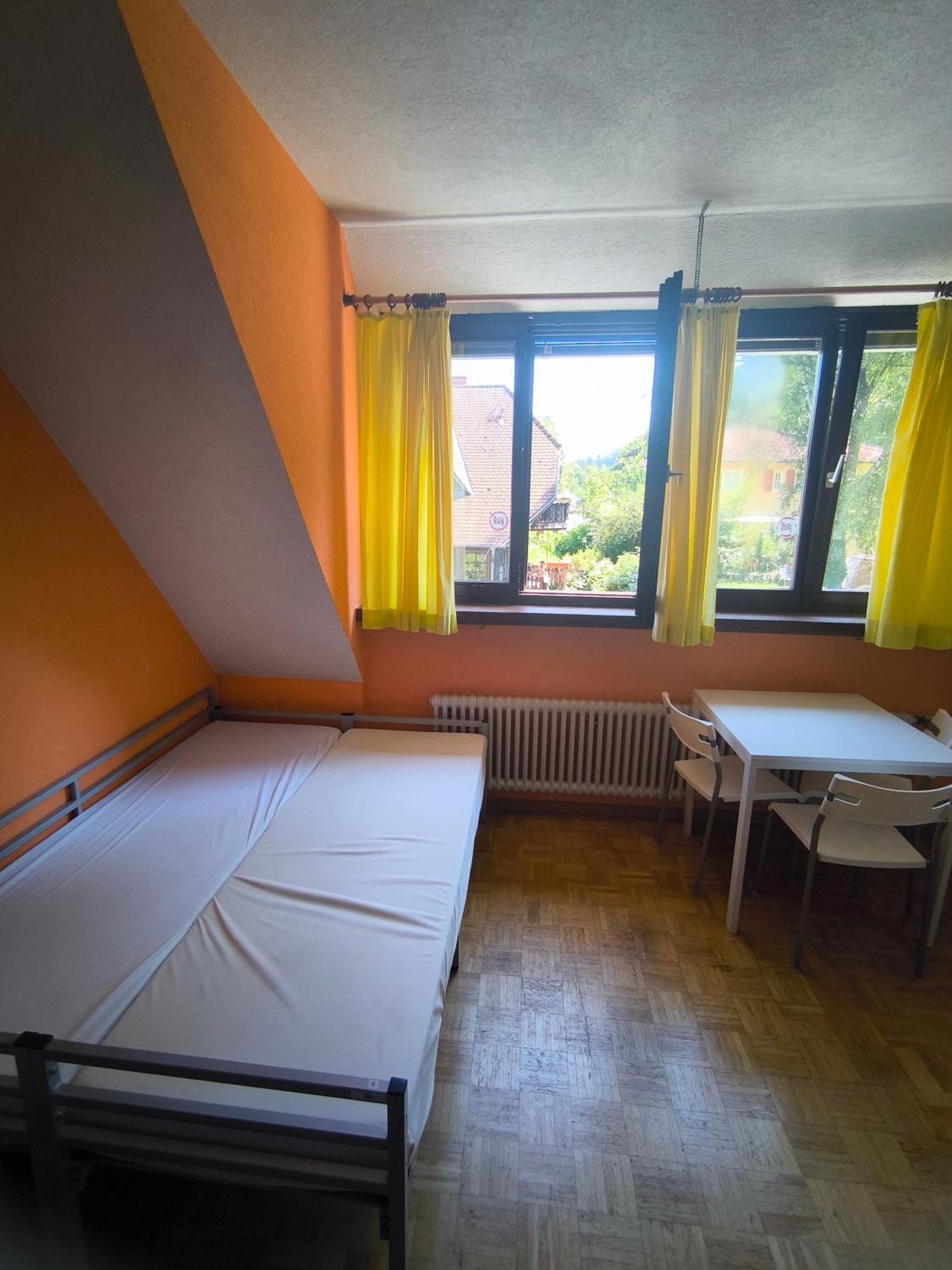 Hostel Waldblick *